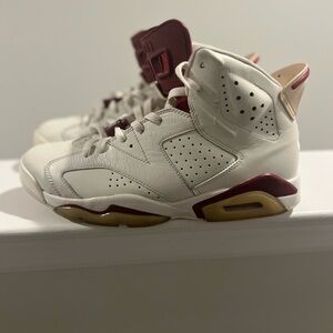 Air Jordan Retro 6 Maroon Men’s size 10